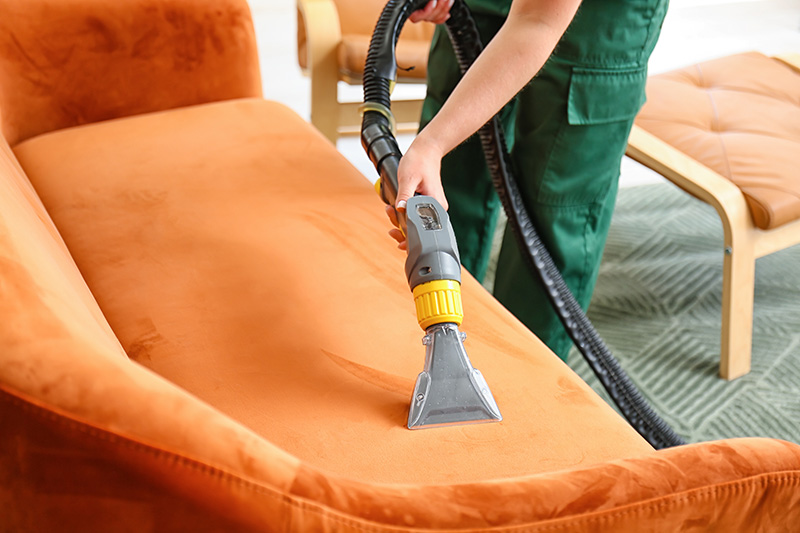 upholster cleaning-breekeh cleaning